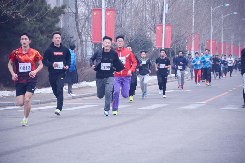 学校各级团学组织举办形式多样的纪念一二九