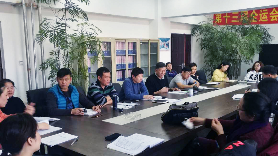 副院长唐广宁为竞技体校党总支作宣讲