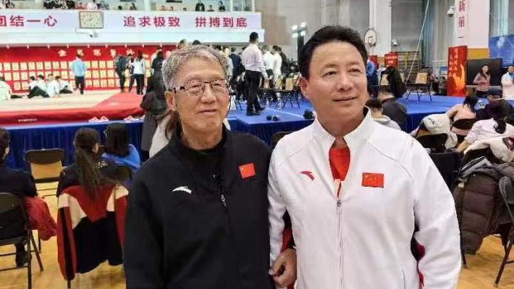 我校致公党退休党员赴京参加中国体操队建队70周年纪念活动