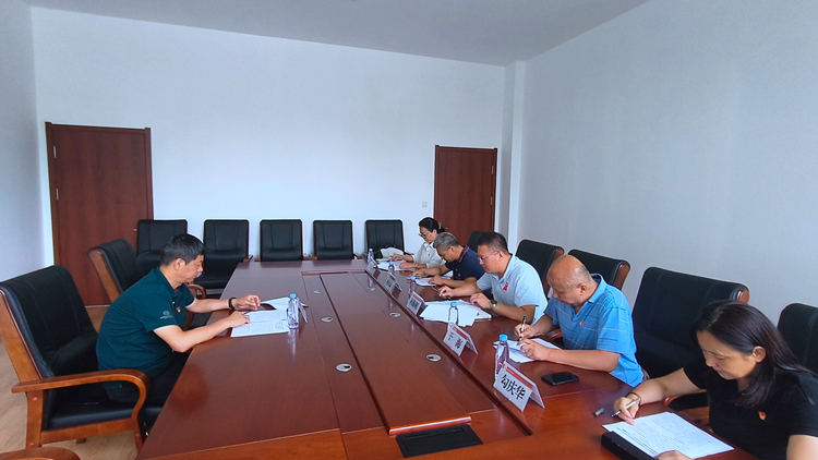 副院长于文军督导武术与舞蹈学院召开学习贯彻习近平新时代中国特色社会主义思想主题教育专题民主生活会