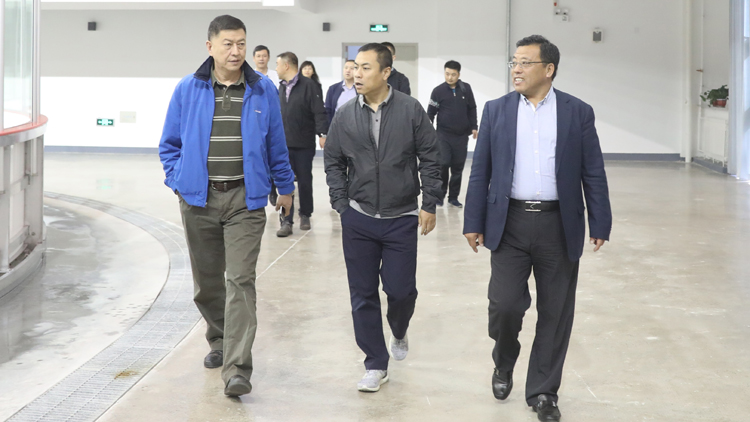 中国大学生体育协会领导来校考察